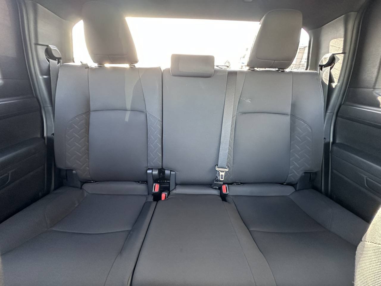 Used 2025 Toyota Tacoma SR5 AWD/4WD image 44
