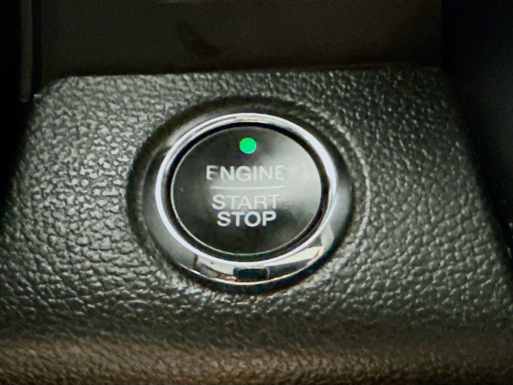 Used 2020 Ford F150 Lariat image 28