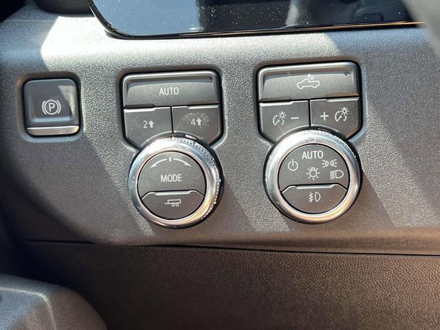 Used 2025 GMC Sierra 1500 Elevation image 27