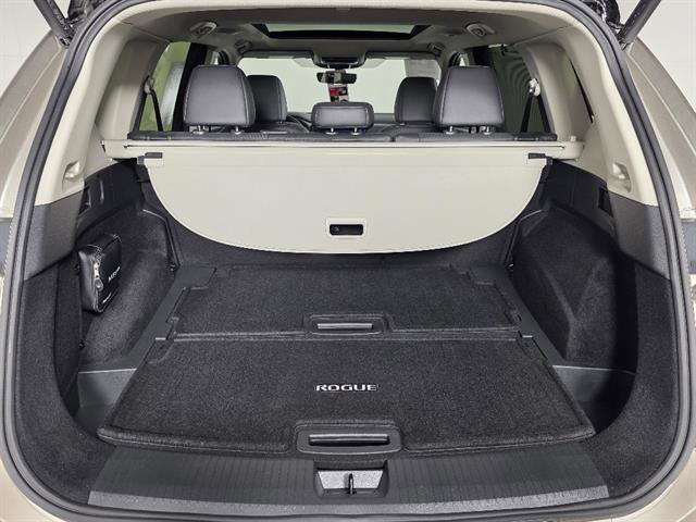 Used 2024 Nissan Rogue Platinum w/ Platinum Premium Package AWD/4WD image 20