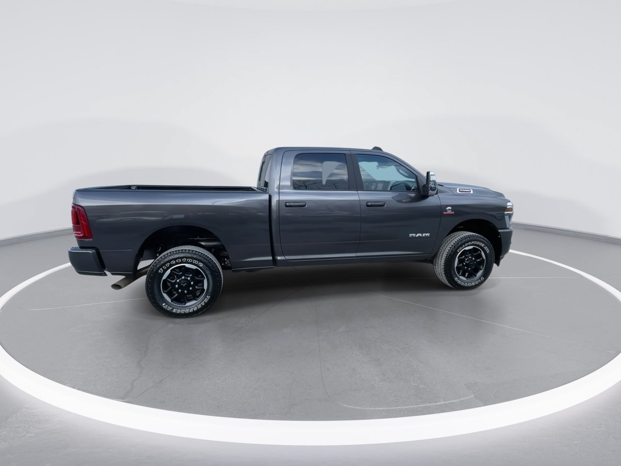 Used 2026 RAM 2500 Laramie AWD/4WD image 22