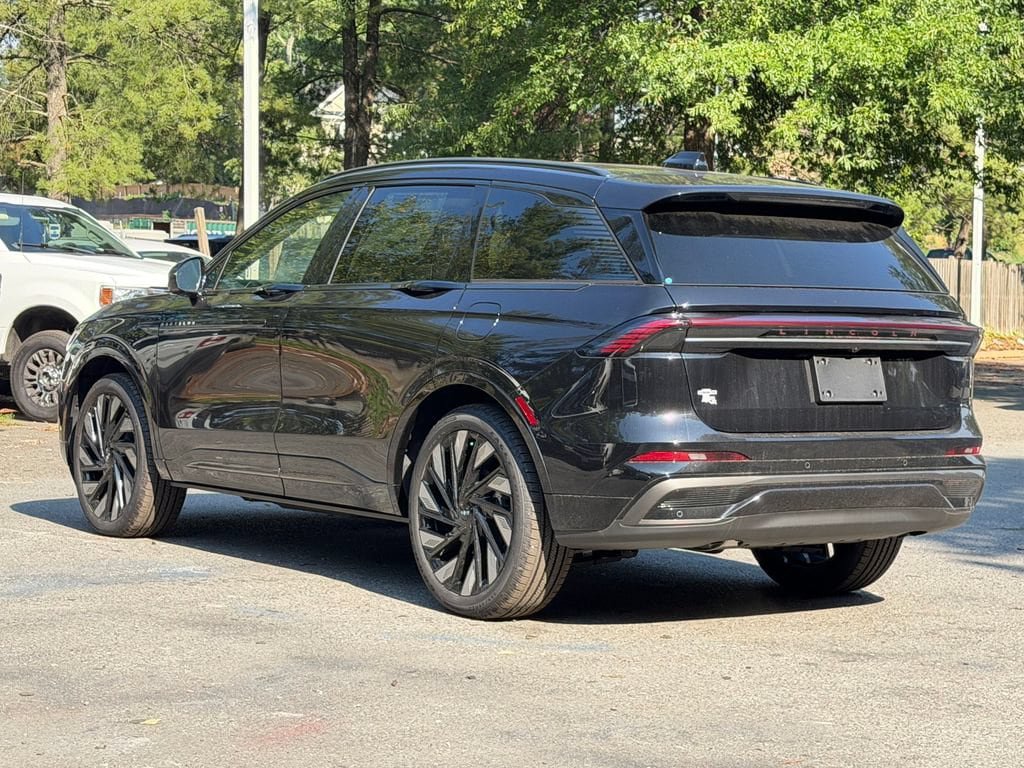 New 2026 Lincoln Nautilus Reserve AWD/4WD image 3