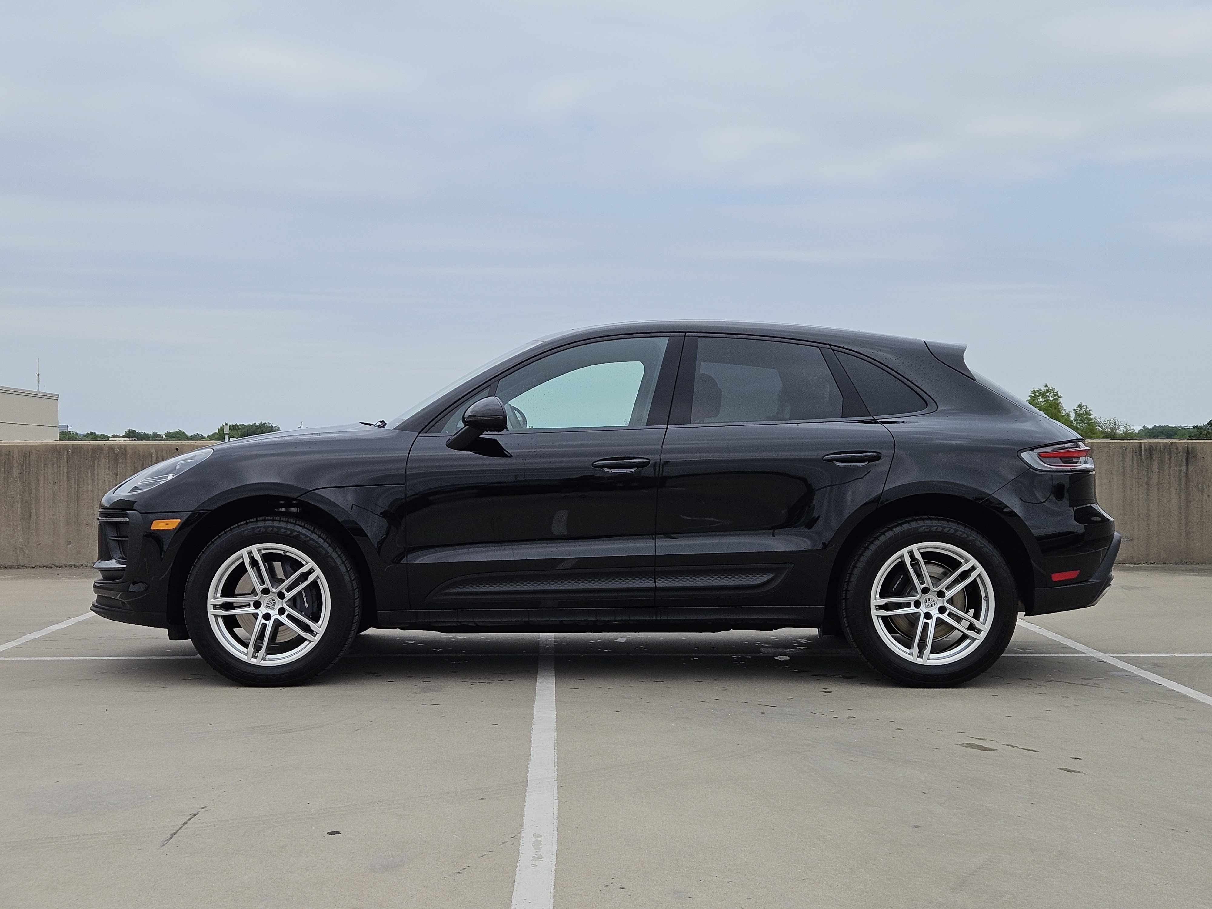 Certified 2026 Porsche Macan AWD/4WD video 2