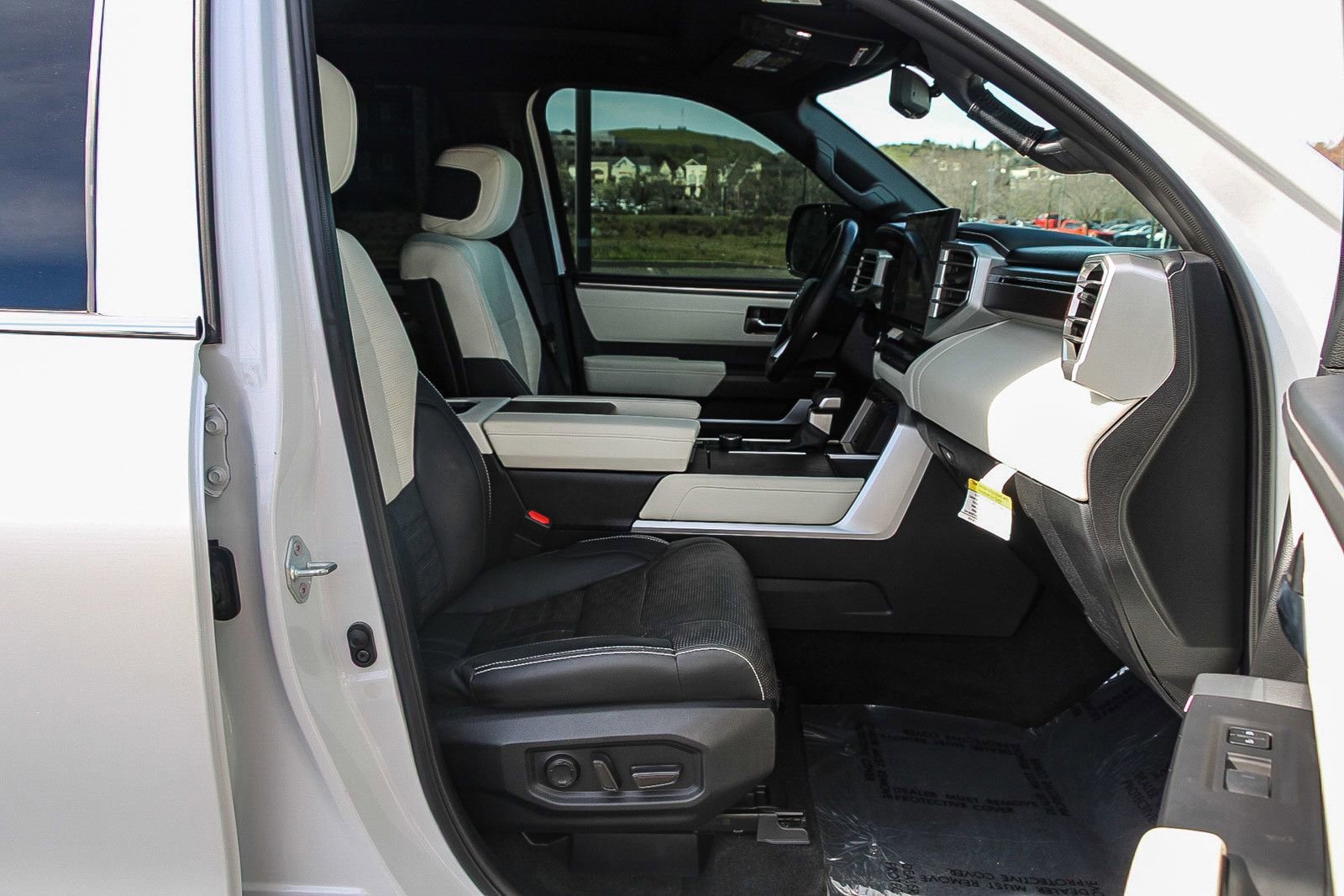 Used 2024 Toyota Tundra Capstone image 16