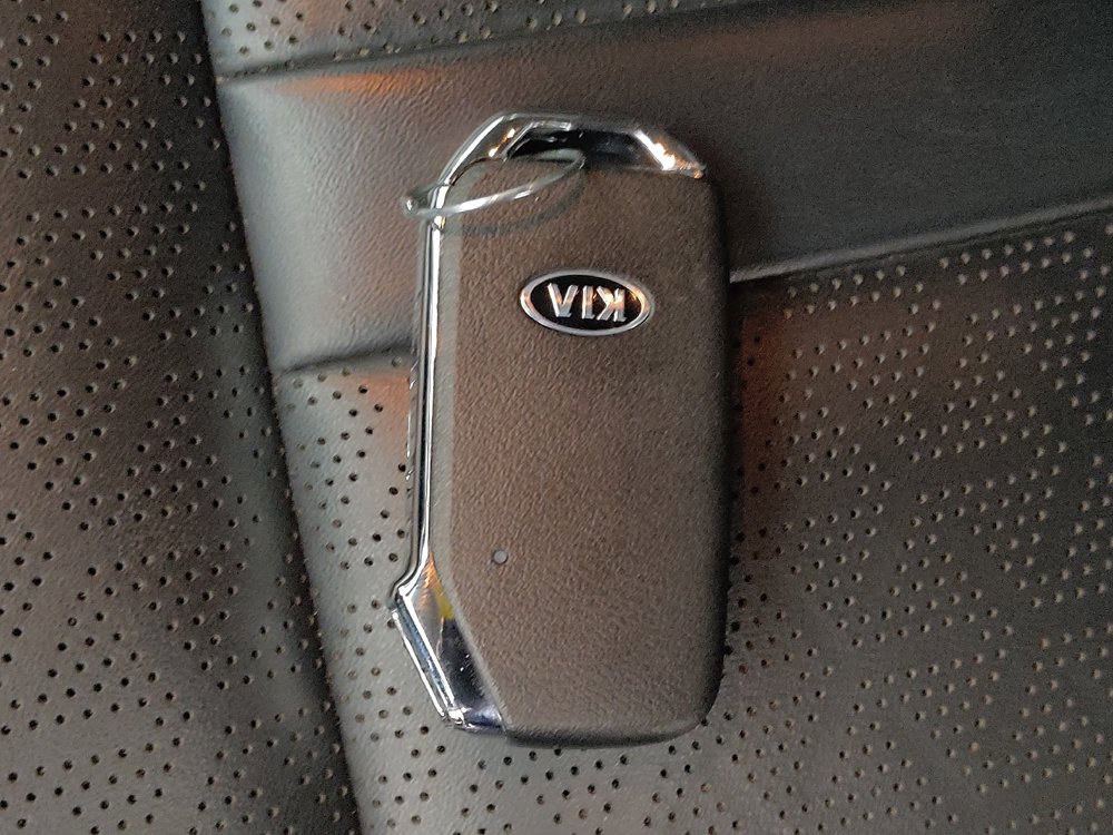Used 2022 Kia Sorento S FWD image 32