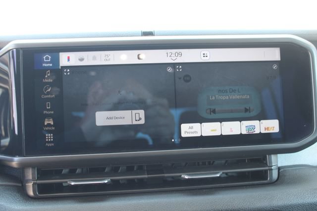 Used 2025 Jeep Gladiator Sport AWD/4WD image 23
