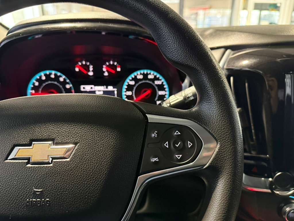 Used 2018 Chevrolet Traverse LS image 12