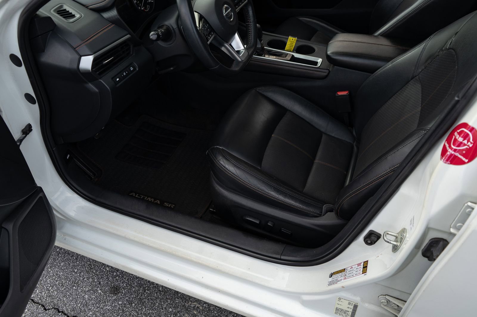 Used 2019 Nissan Altima 2.5 SR w/ SR Premium Package image 17