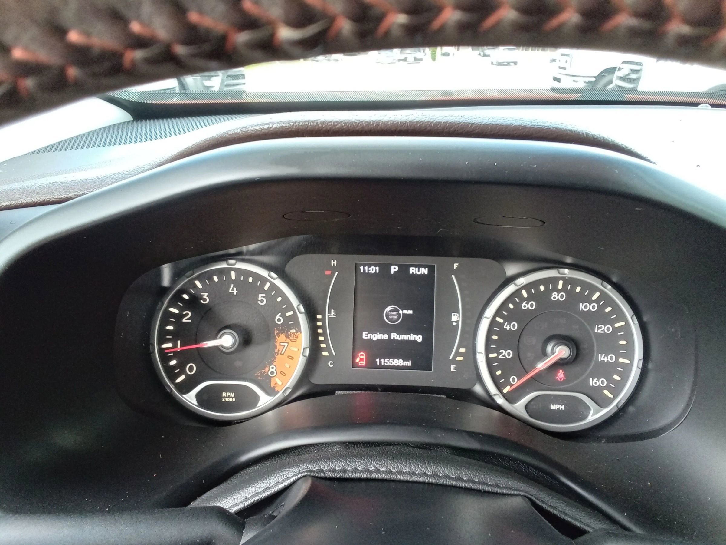 Used 2015 Jeep Renegade Latitude w/ Popular Equipment Group FWD image 10