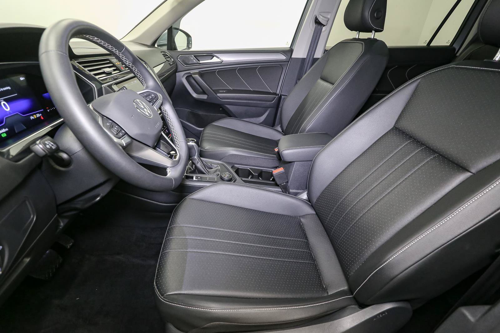 Certified 2023 Volkswagen Tiguan SE AWD/4WD image 48
