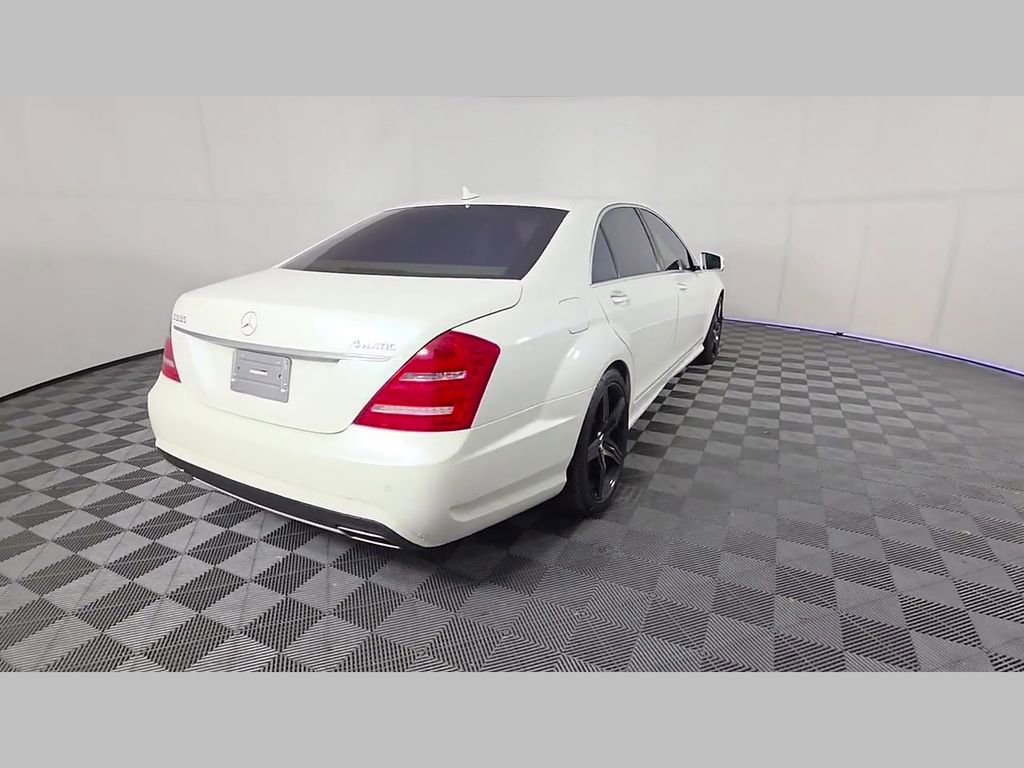 Used 2011 Mercedes-Benz S 550 4MATIC image 38