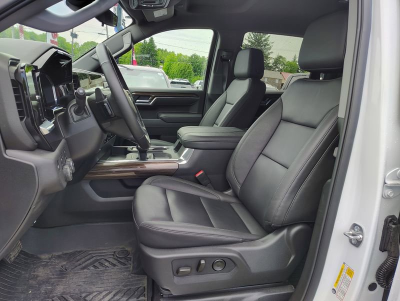 Used 2026 Chevrolet Silverado 1500 LT Trail Boss AWD/4WD image 10
