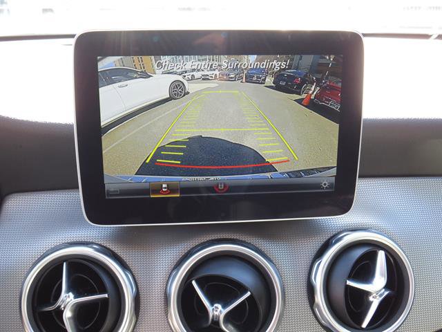 Used 2018 Mercedes-Benz GLA 250 4MATIC image 17
