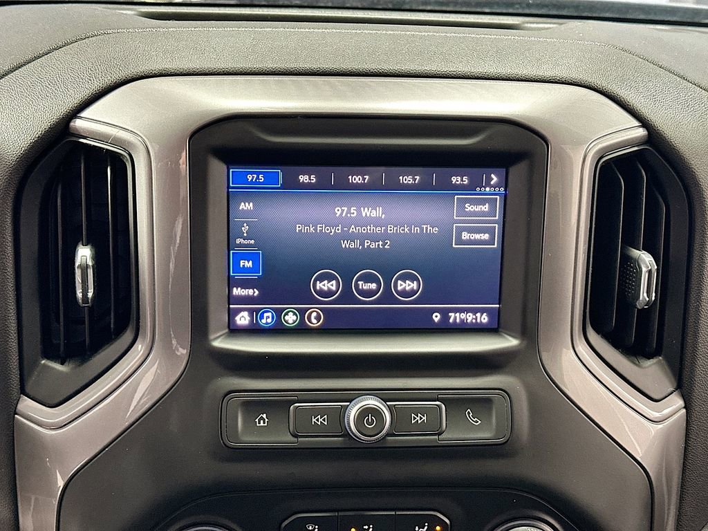 Used 2020 Chevrolet Silverado 1500 Custom w/ Custom Value Package image 15