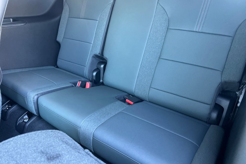 New 2026 GMC Acadia AT4 w/ Luxury Package image 12