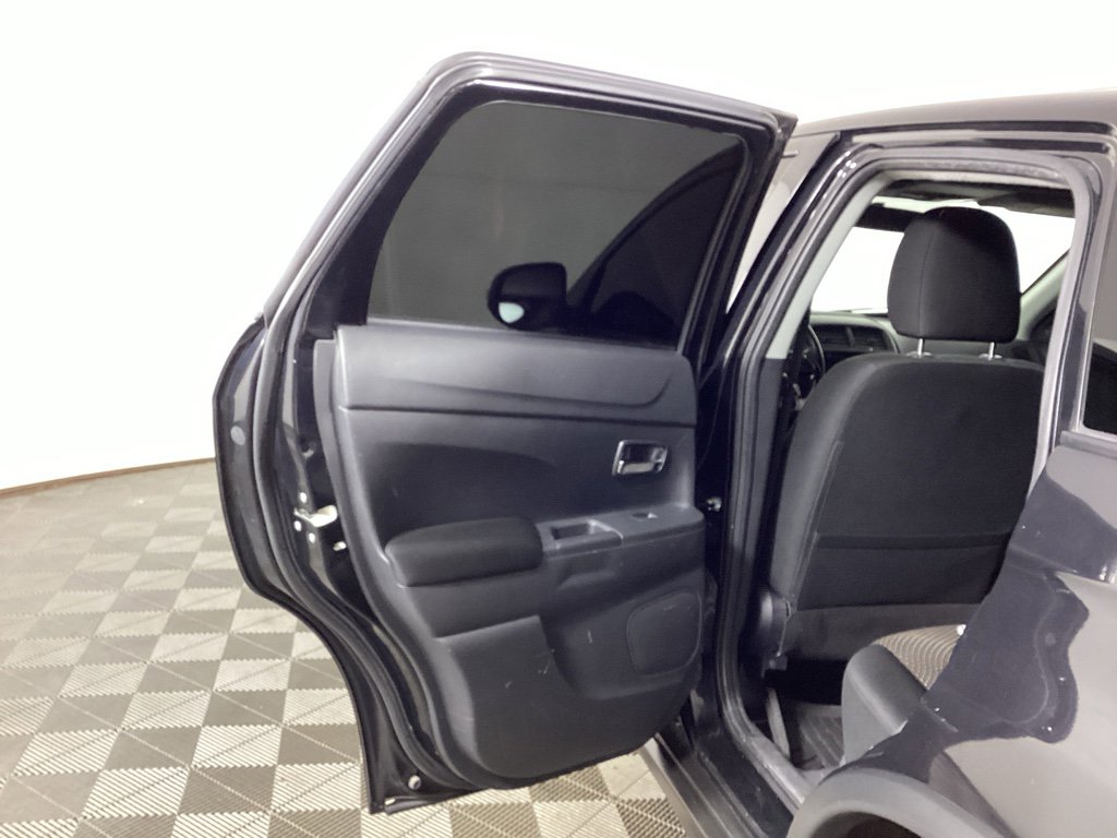 Used 2016 Mitsubishi Outlander Sport ES image 12