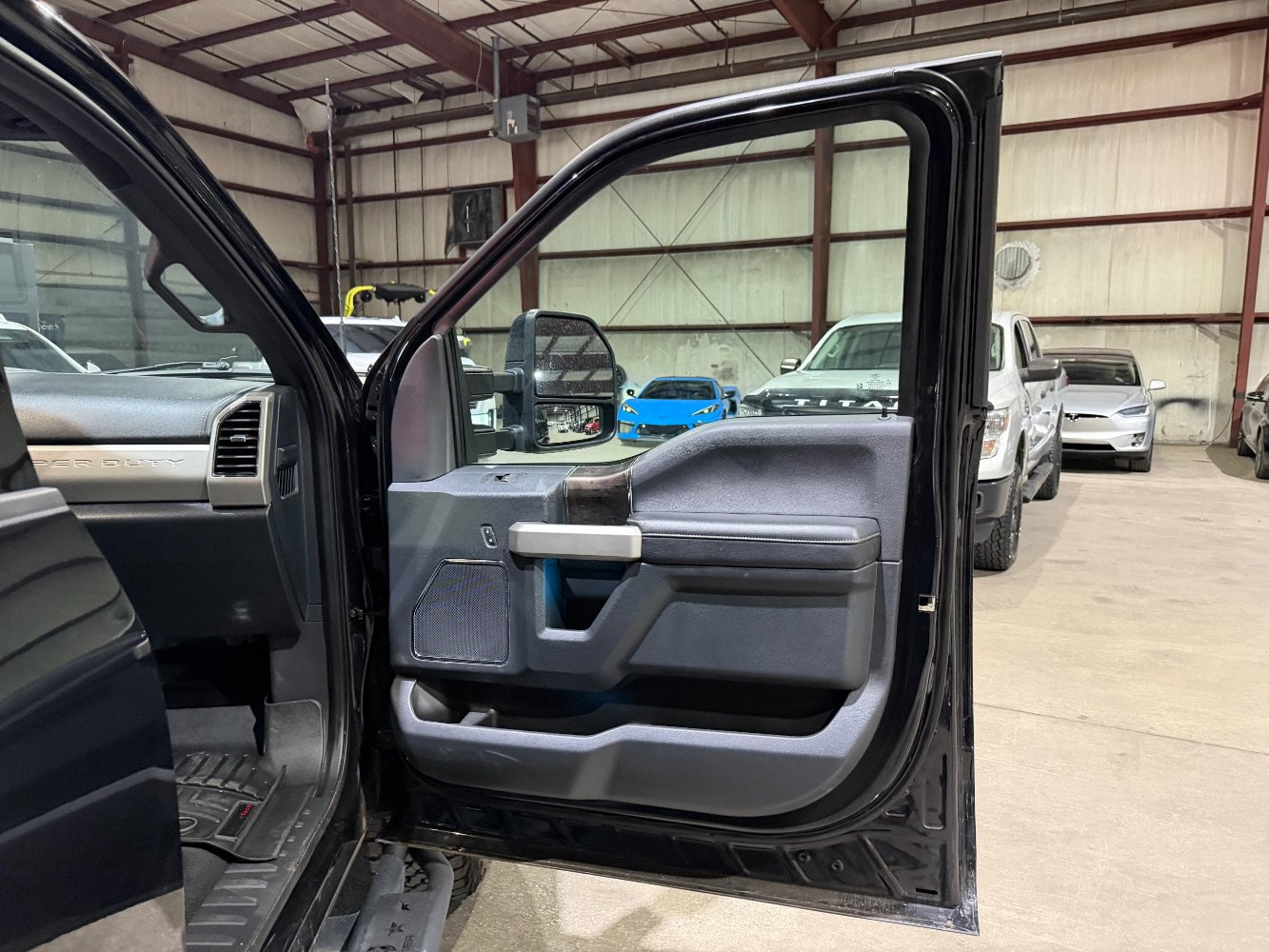 Used 2022 Ford F250 Lariat w/ Lariat Ultimate Package AWD/4WD image 24