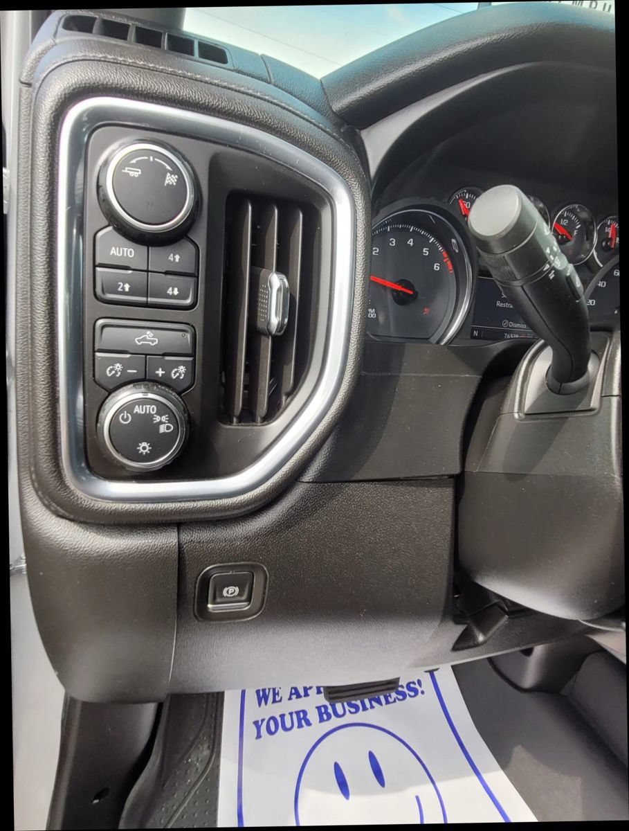 Used 2019 Chevrolet Silverado 1500 LT w/ All-Star Edition AWD/4WD image 24
