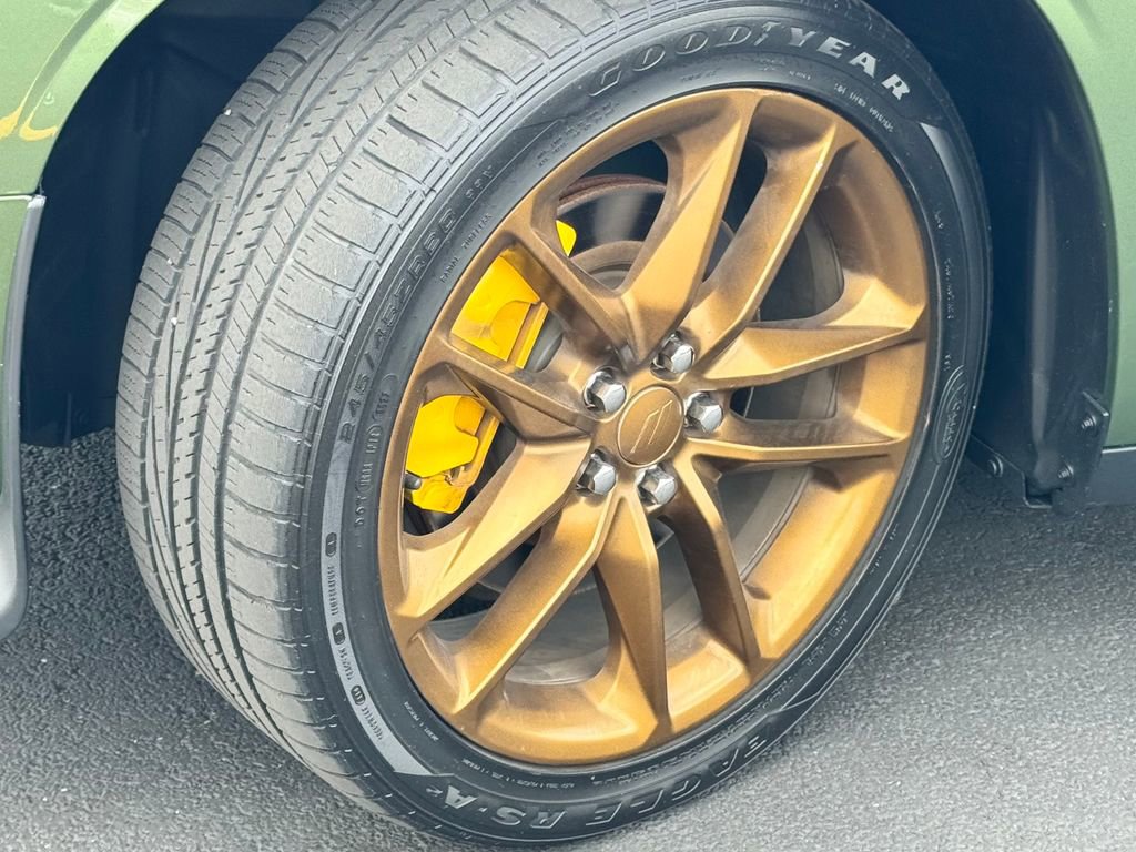 Used 2022 Dodge Challenger GT AWD/4WD image 9