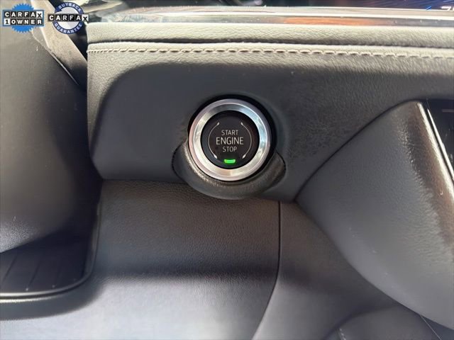 Used 2025 Chevrolet Suburban Z71 image 34