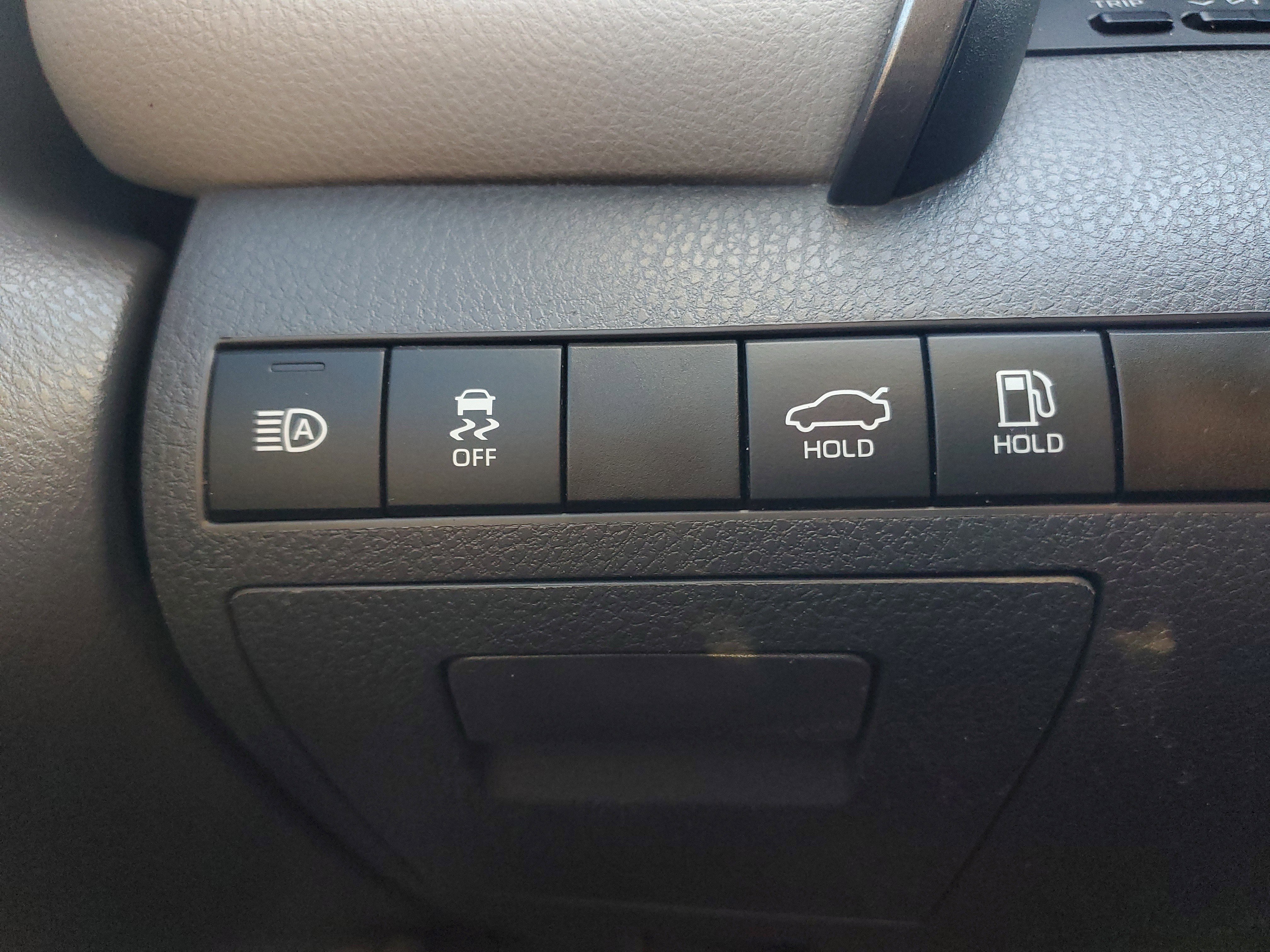 Certified 2022 Toyota Camry LE w/ Convenience Package image 20