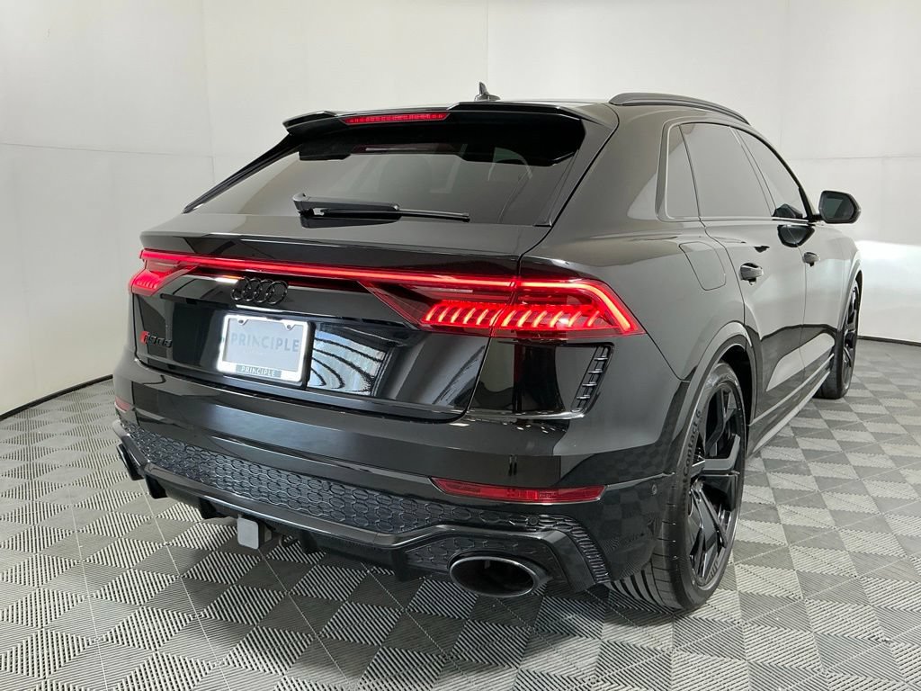 Used 2024 Audi RS Q8 AWD/4WD image 5