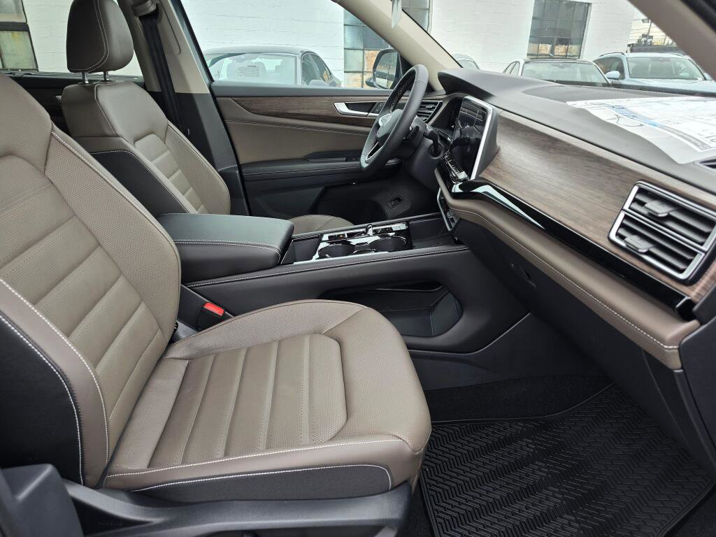 New 2026 Volkswagen Atlas SEL image 32