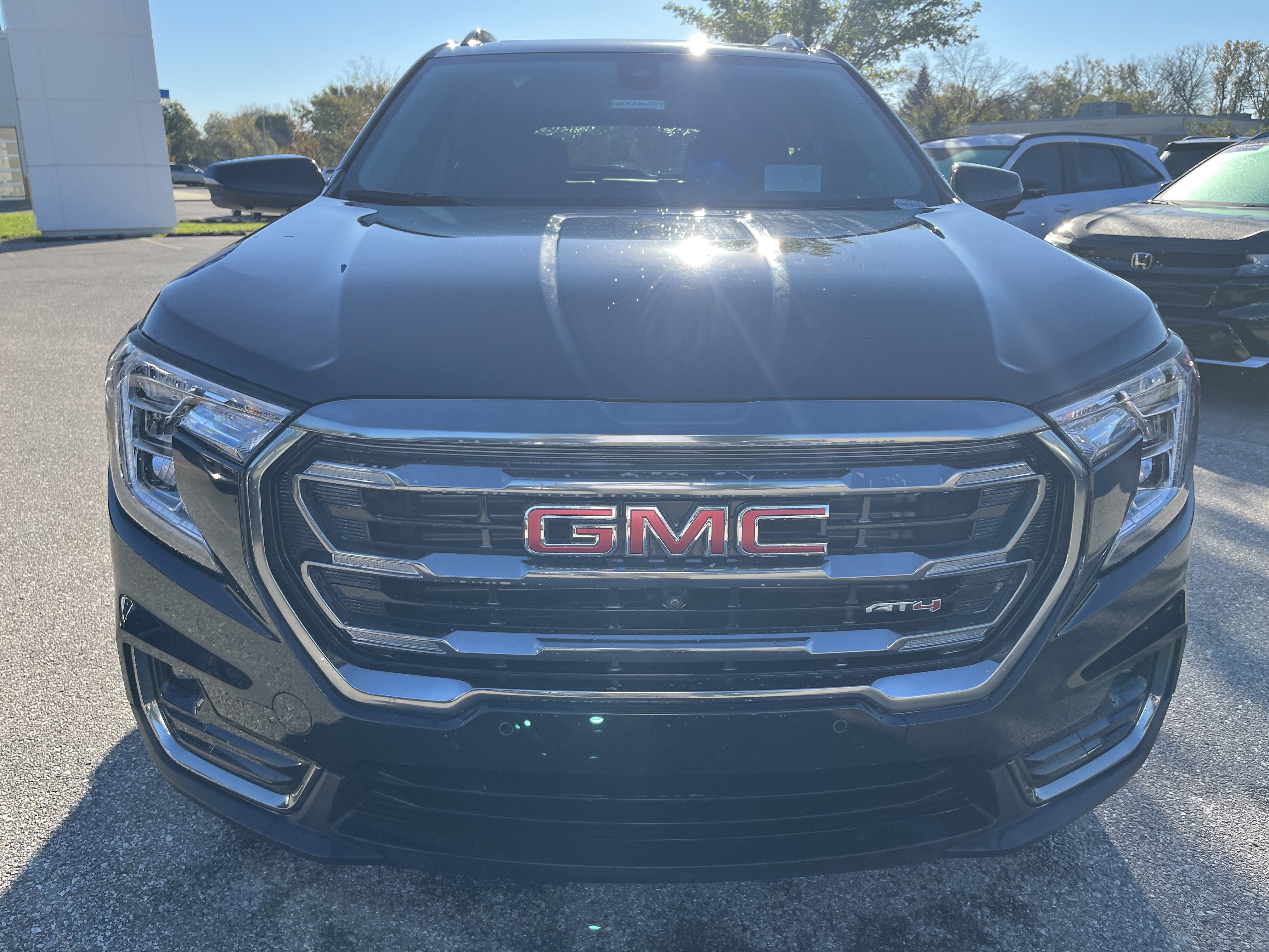 Used 2024 GMC Terrain AT4 w/ Infotainment Package II AWD/4WD image 9