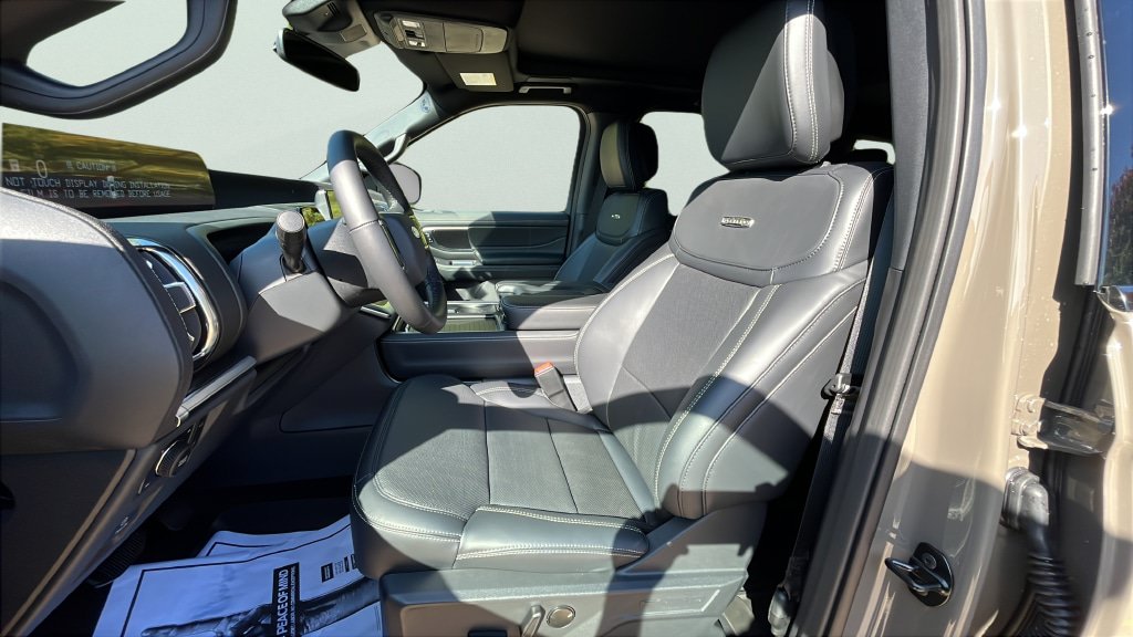 New 2027 Ford Expedition Max Platinum w/ Stealth Appearance Package AWD/4WD image 14