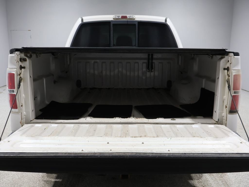 Used 2012 Ford F150 Lariat w/ Lariat Chrome Pkg image 4