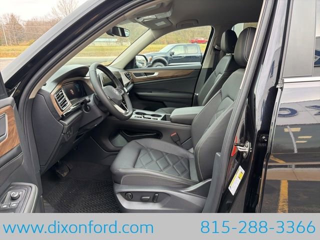 New 2026 Volkswagen Atlas SE image 9