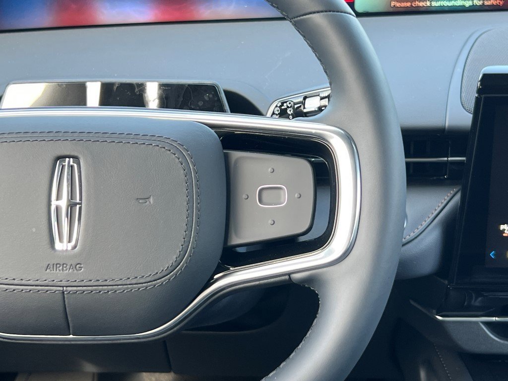 New 2026 Lincoln Nautilus Reserve image 21