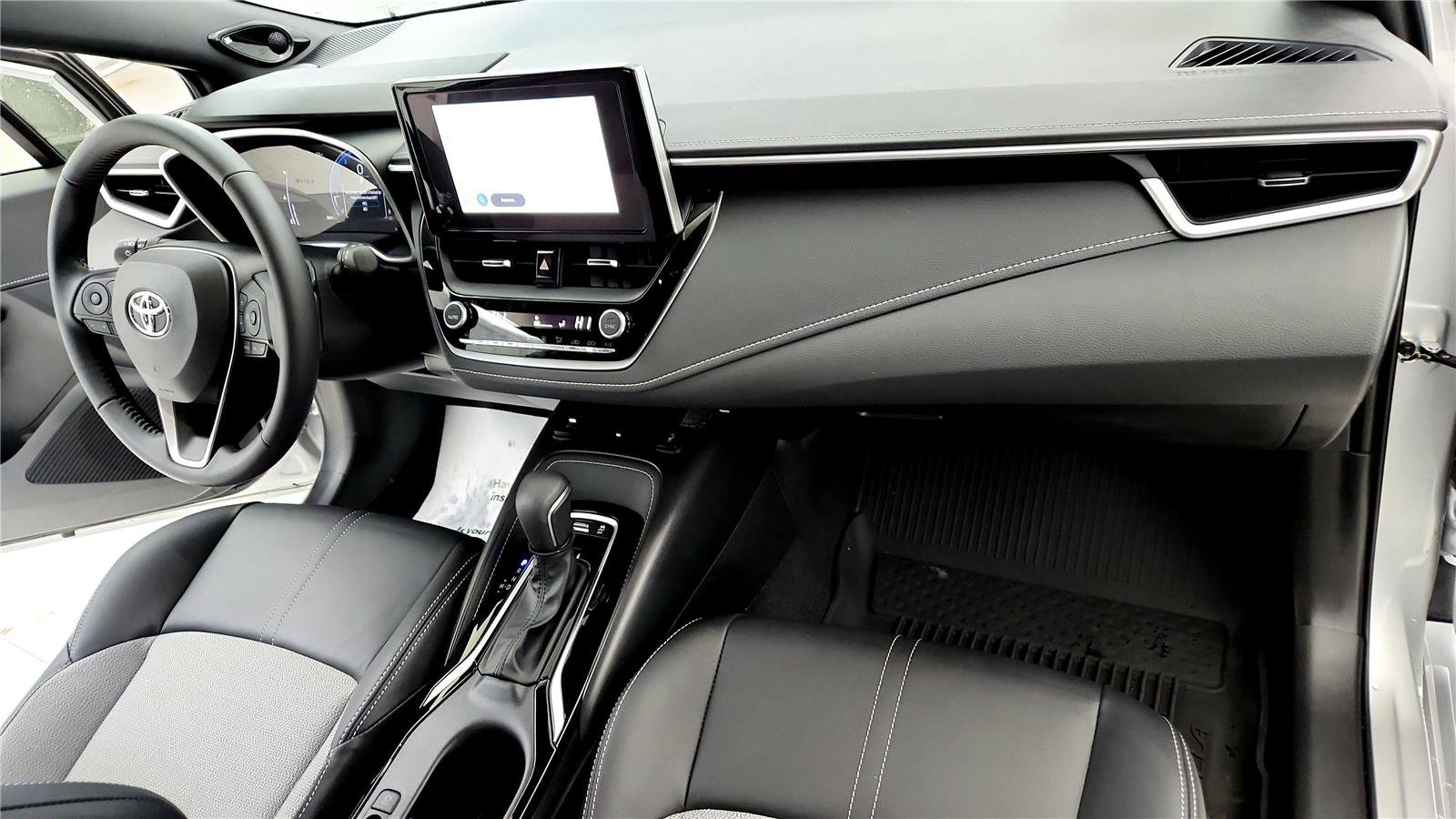 Certified 2025 Toyota Corolla XSE FWD image 16