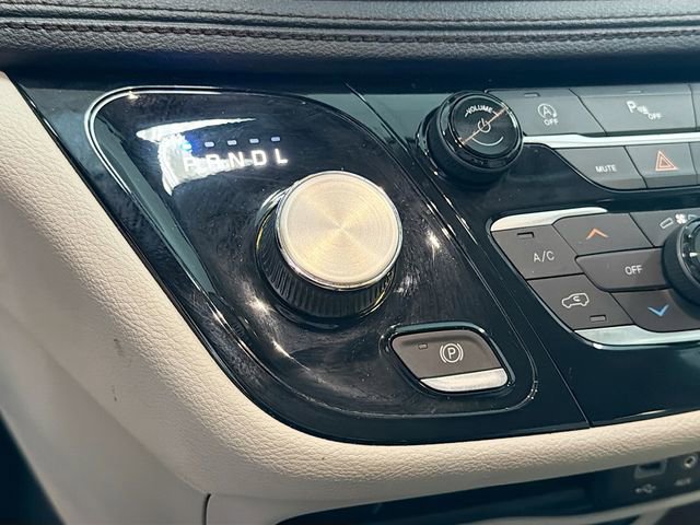 Used 2019 Chrysler Pacifica Limited image 15