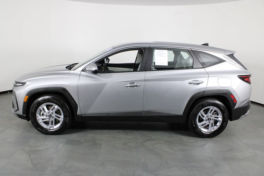 Certified 2026 Hyundai Tucson SE FWD image 12