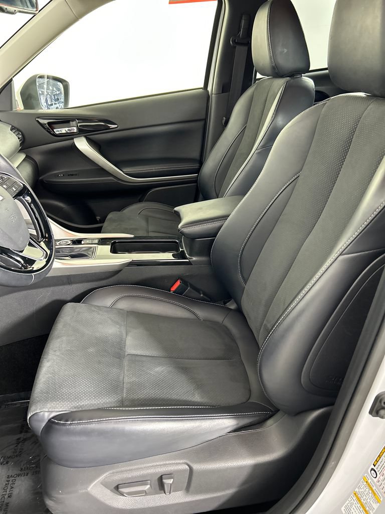 Used 2025 Mitsubishi Eclipse Cross SE AWD/4WD image 11