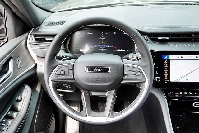 New 2026 Jeep Grand Cherokee Limited AWD/4WD image 23