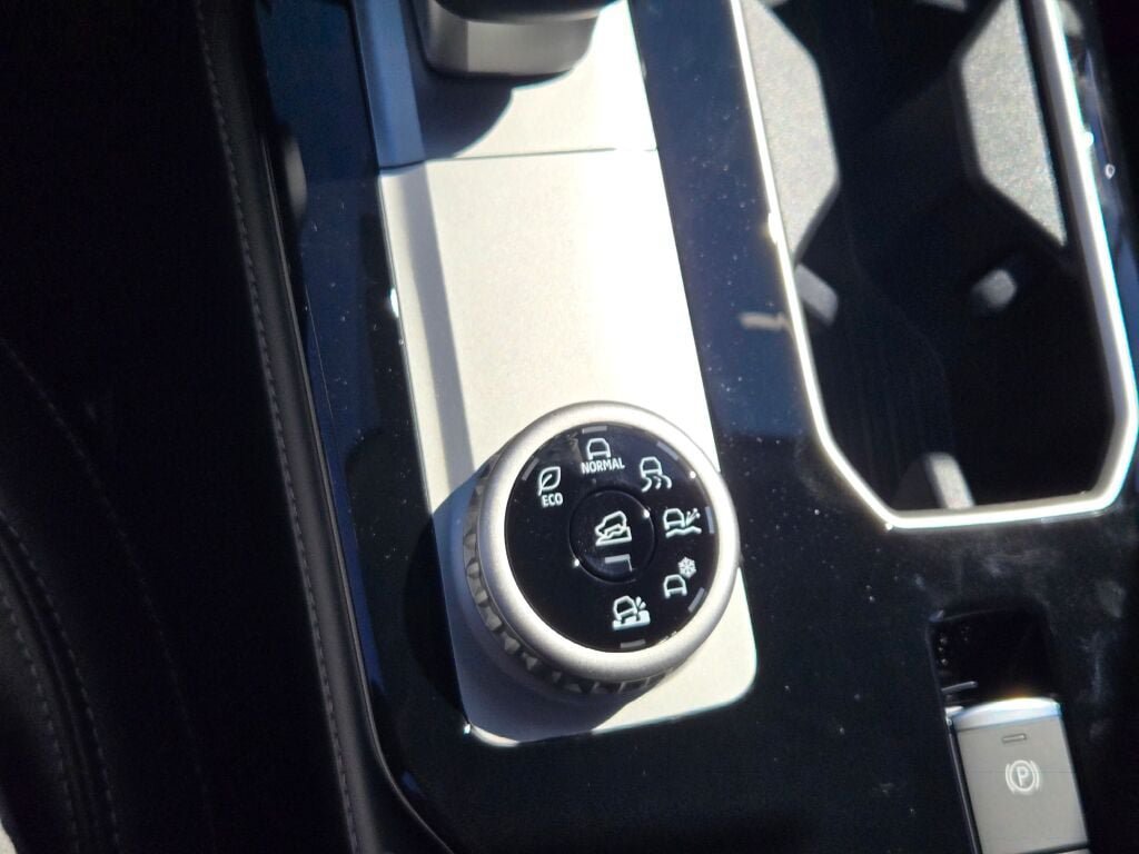 New 2026 Mitsubishi Outlander SE AWD/4WD image 23