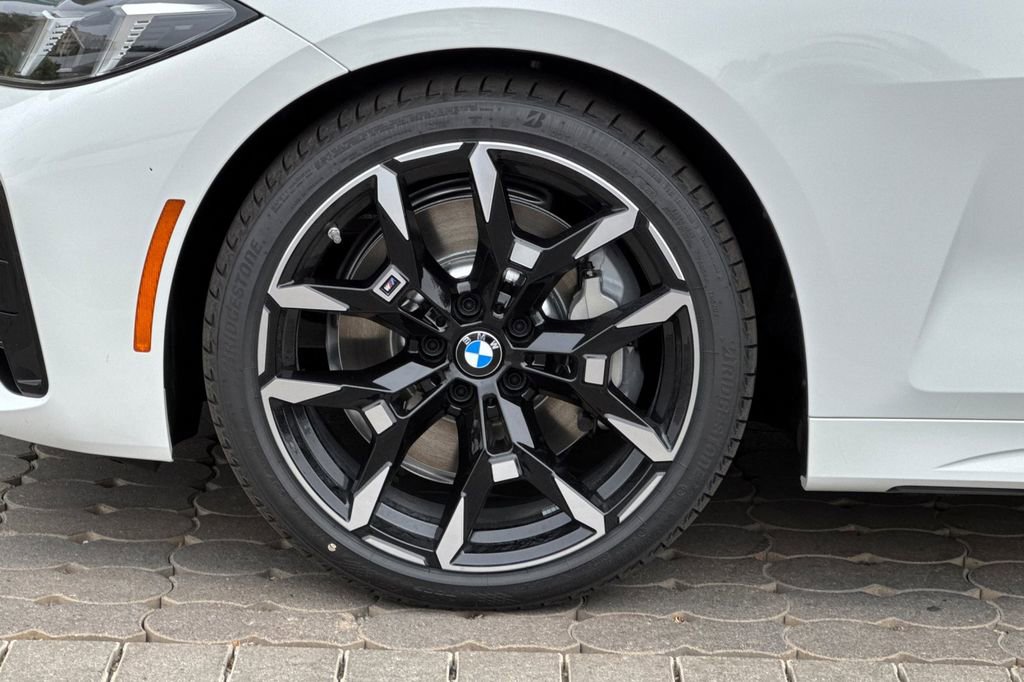 New 2026 BMW 430i Coupe w/ M Sport Package image 31