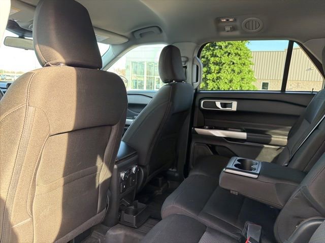 Used 2022 Ford Explorer XLT image 37