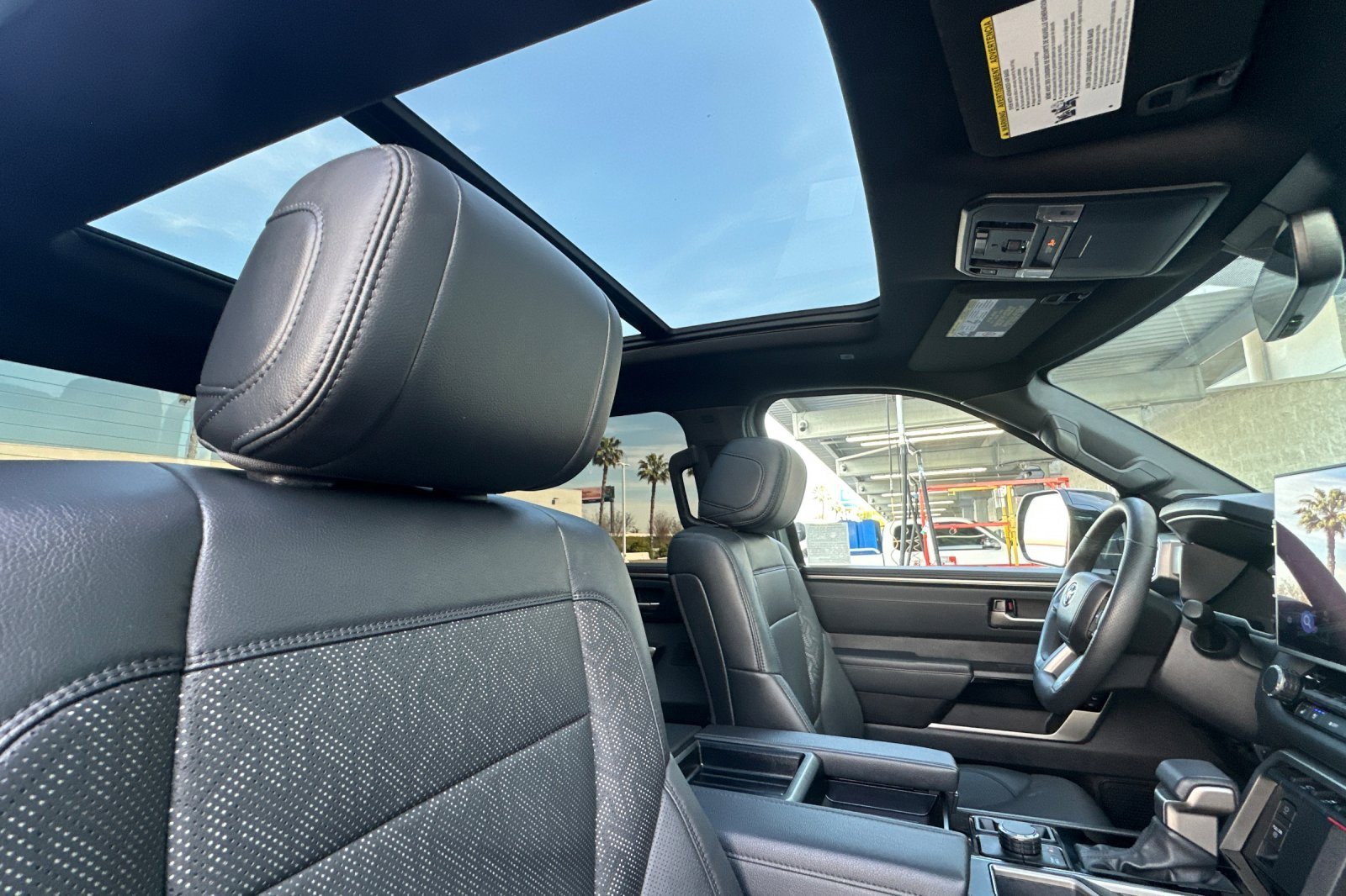 Certified 2025 Toyota Tundra Limited AWD/4WD image 15