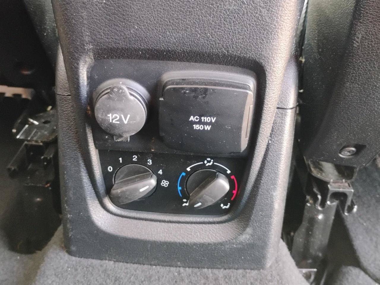 Used 2022 Ford Transit Connect XLT FWD image 17