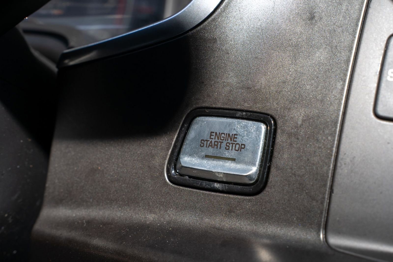 Used 2019 Chevrolet Corvette Stingray Coupe w/ 1LT image 25