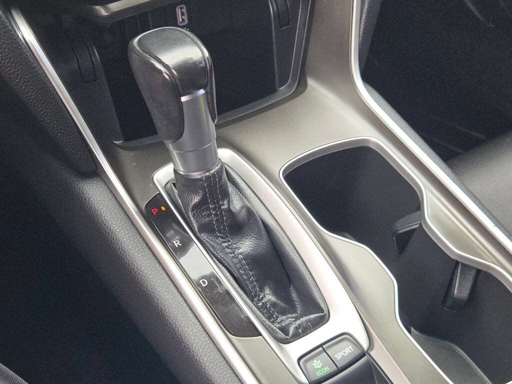 Used 2018 Honda Accord Sport image 29