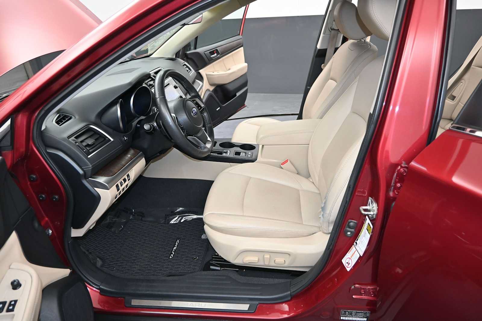 Used 2019 Subaru Outback 2.5i Limited w/ Popular Package #2 AWD/4WD image 12