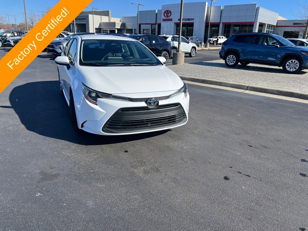 Used 2025 Toyota Corolla LE image 7