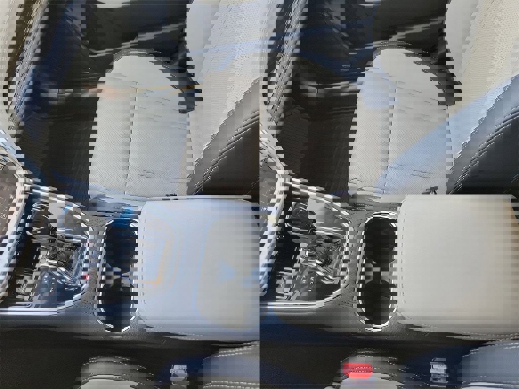 Used 2020 Subaru Outback Limited w/ Popular Package #2 image 22