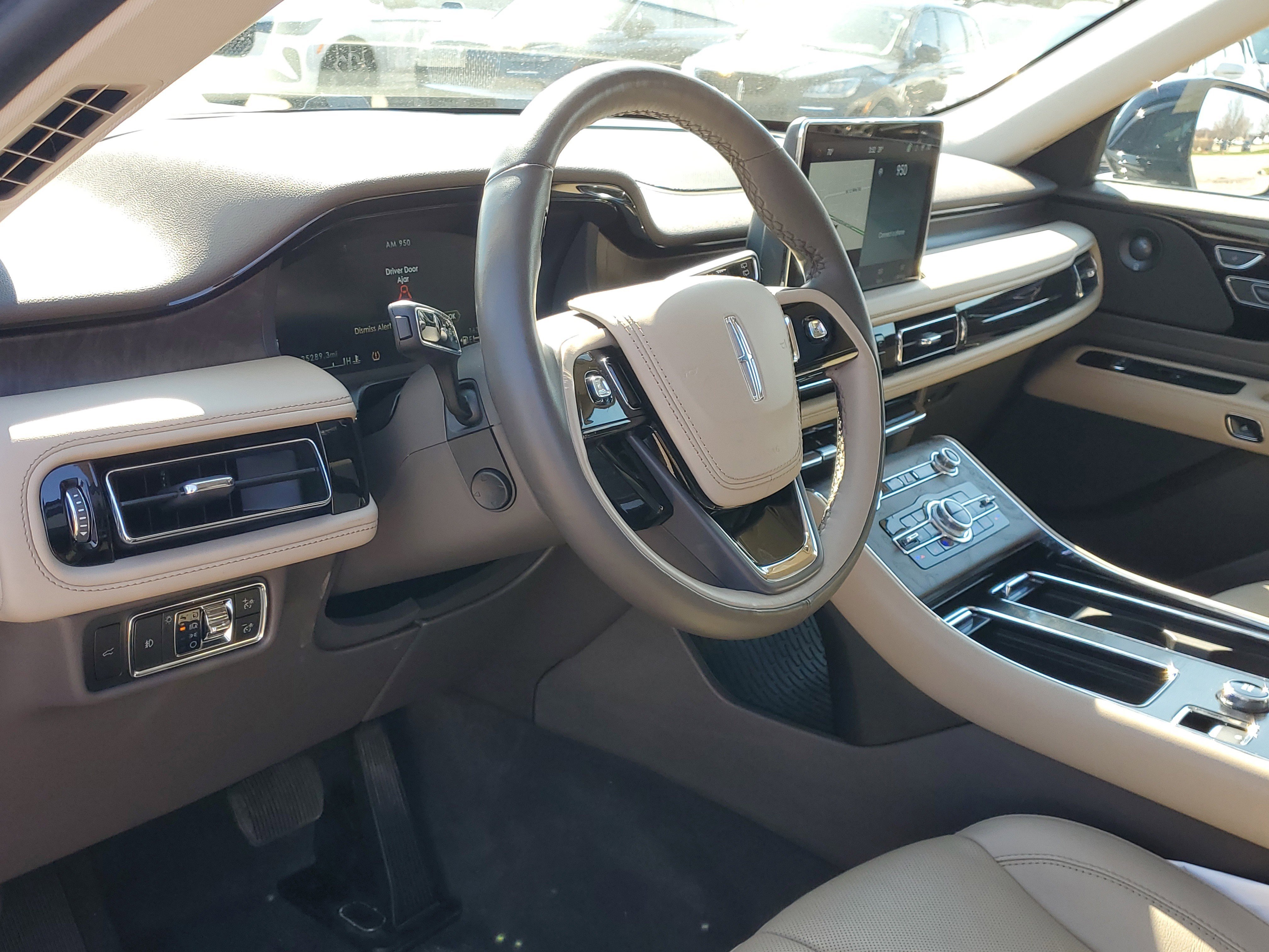 Certified 2023 Lincoln Aviator Reserve w/ Equipment Group 201A AWD/4WD image 13