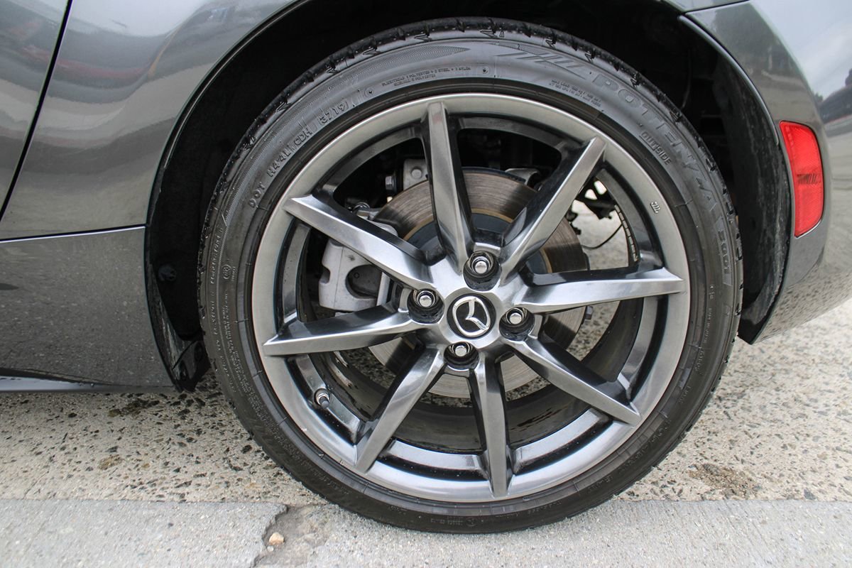 Used 2019 MAZDA MX-5 Miata RF Grand Touring RWD image 29