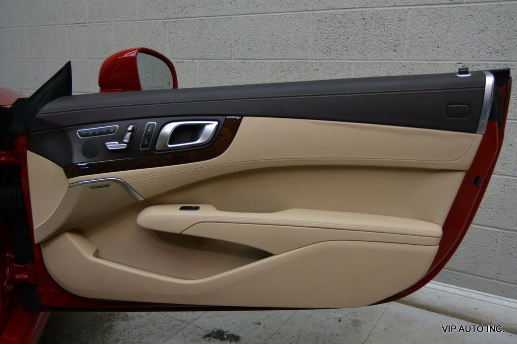 Used 2014 Mercedes-Benz SL 550 image 12